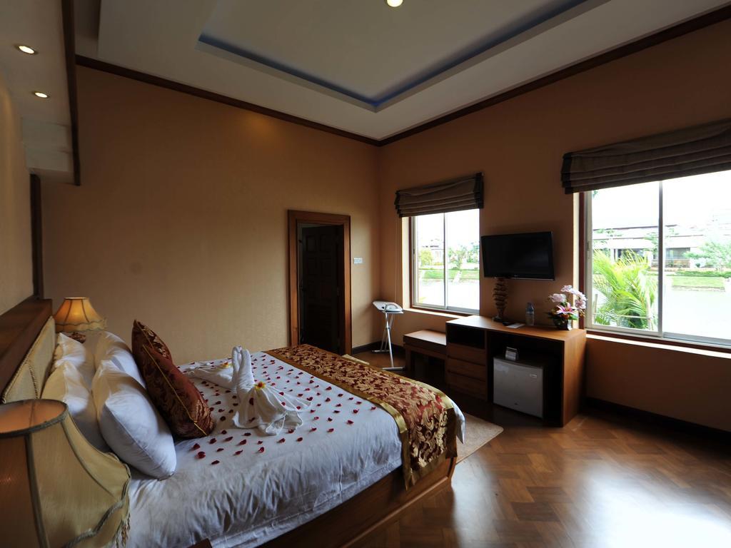 The Golden Lake Hotel Naypyidaw Eksteriør bilde