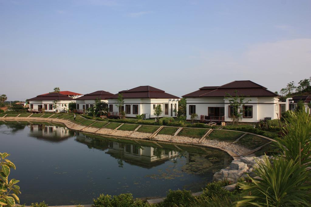 The Golden Lake Hotel Naypyidaw Eksteriør bilde